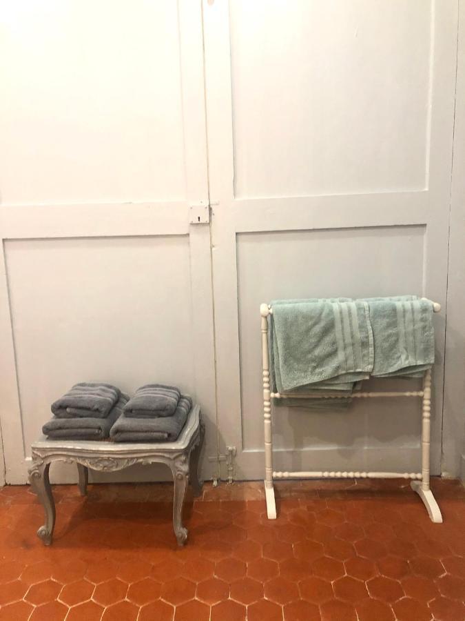 شقة Beau 3 Pieces 83 M2 Au Coeur Du Centre Historique D'Aix En Provence آيكس أومبروفينس المظهر الخارجي الصورة